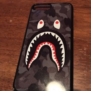 iPhone 7plus bape case